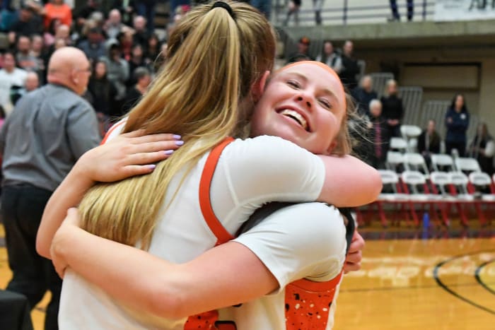 a Silverton Crater 5A Oregon girls basketball final 2024 Leon Neuschwander 68